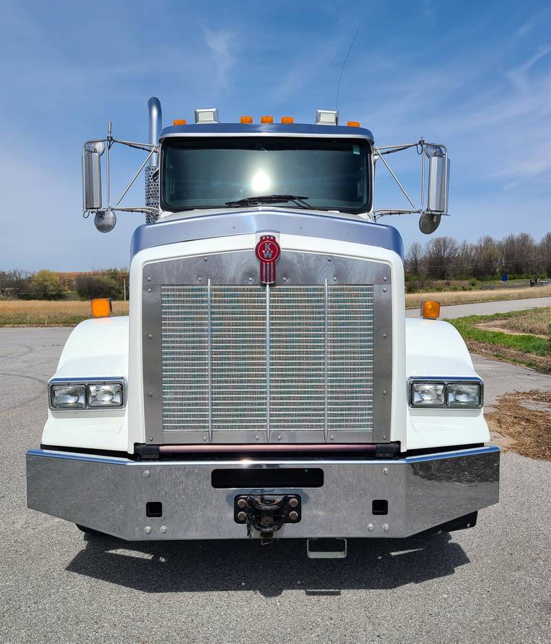 2017 Kenworth T800 (For Sale) | Rollback | #0568977