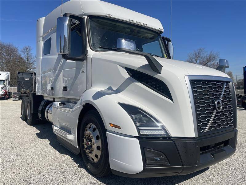 2020 Volvo VNL 740 (For Sale) | 70