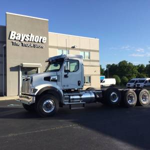 2025 Western Star 47X CHASSIS - Day Cab