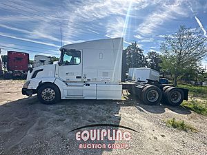 2015 Volvo  VNL
