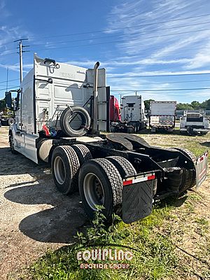 2015 Volvo  VNL