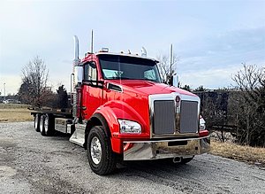 2025 Kenworth T880