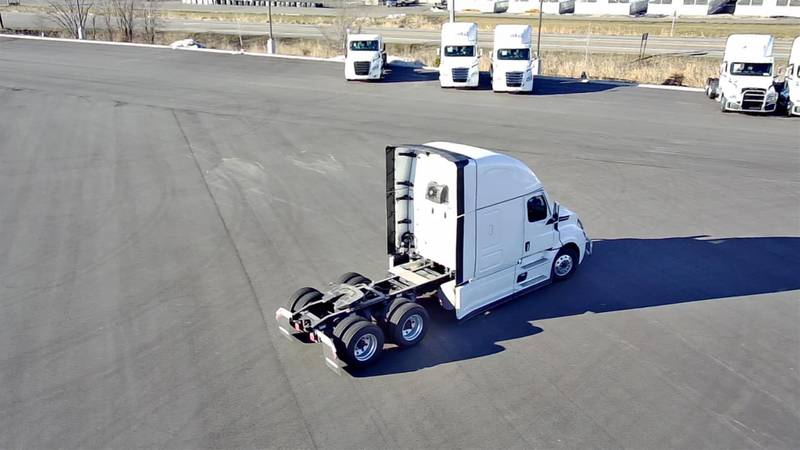 2025 Freightliner New Cascadia (For Sale) 72" Sleeper 800575