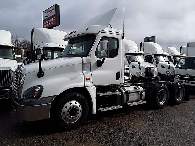 2019 Freightliner CASCADIA 125