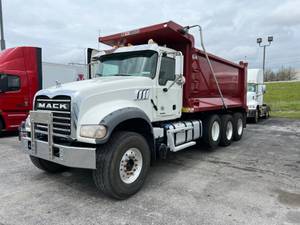 2023 Mack Granite GR64F - Dump Truck