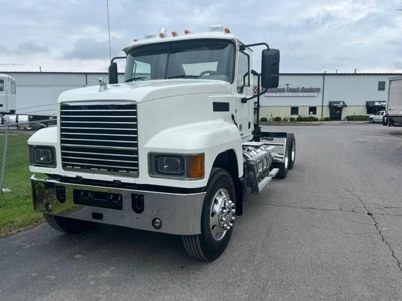 2020 Mack Pinnacle PI64T M778 (For Sale) | Daycab Sleeper | # 15MU003477