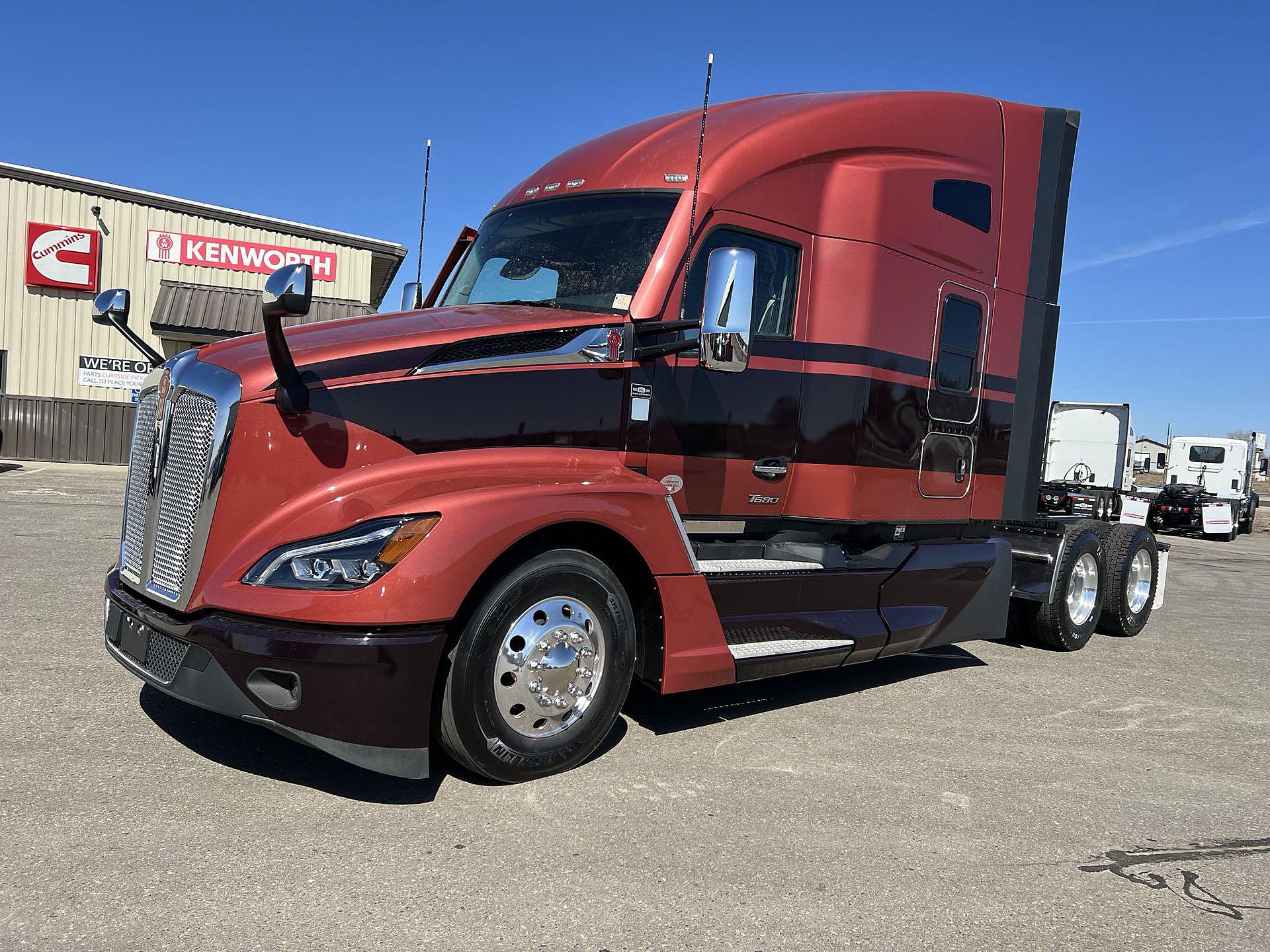 2024 Kenworth T680 (For Sale) 76" Sleeper RJ326819