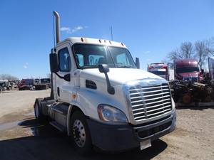 2012 Freightliner Cascadia - Day Cab