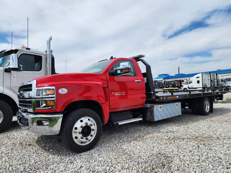 2023 CHEVY 6500 HD (For Sale) | Daycab Sleeper | #A366C