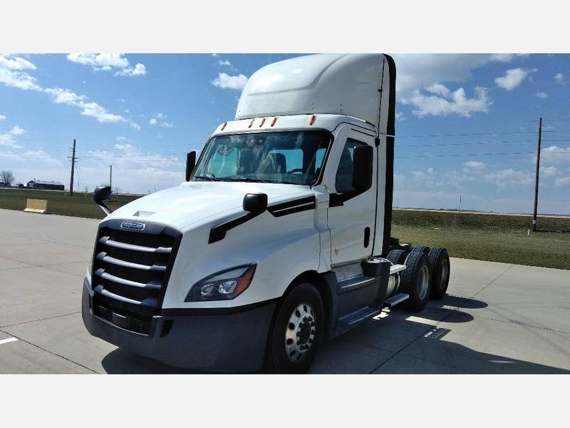 2020 Freightliner Cascadia PT126064S T (For Sale) | Day Cab | #0572584