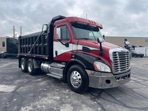 2016 Freightliner Cascadia - Dump Truck