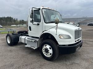 2016 Freightliner M2 - Day Cab