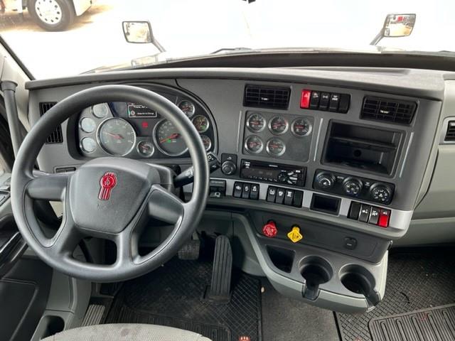 2021 Kenworth T680 (For Sale) | 76