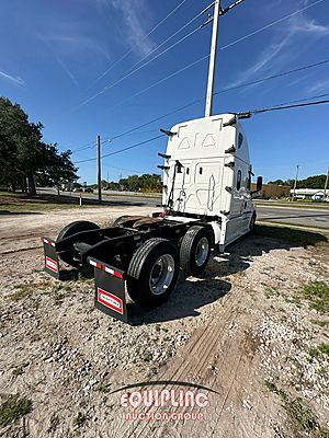 2020 Freightliner Cascadia