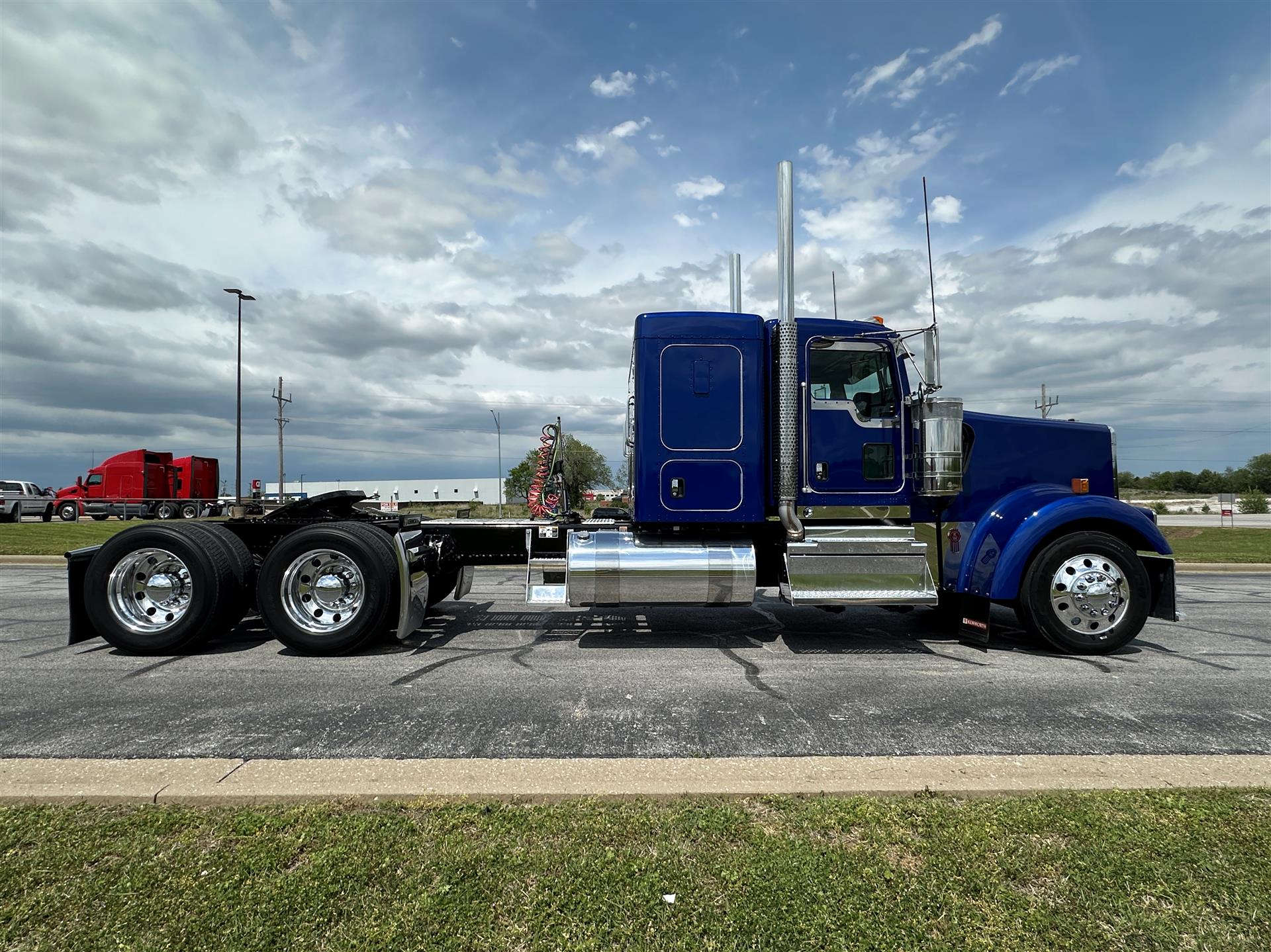 2023 Kenworth W900L (For Sale) | 42