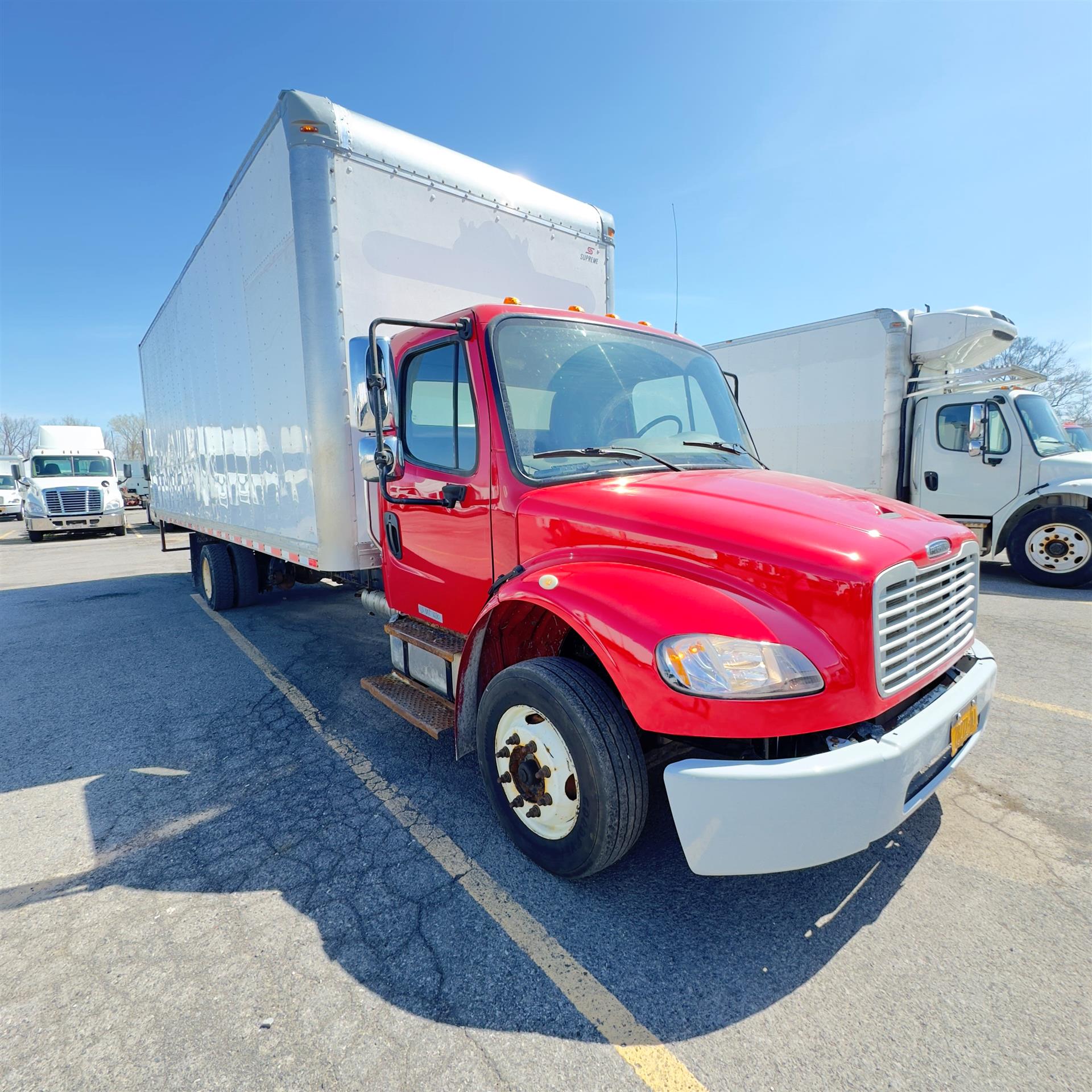 2017 Freightliner M2 106 (For Sale) Day Cab 677655