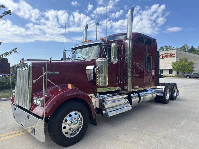 2023 Kenworth W900L (For Sale) | 86