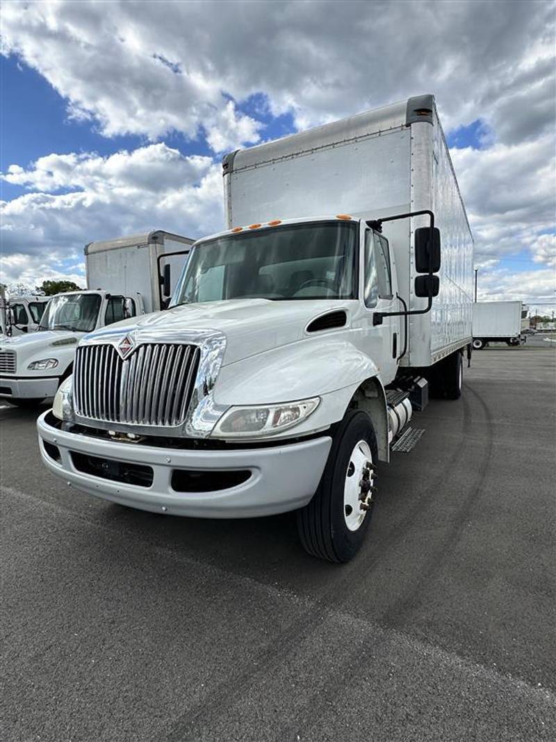 2018 International DuraStar 4300 (For Sale) | Day Cab | #684314