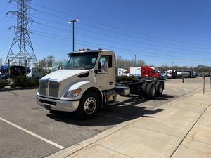 2025 Kenworth T440 - Cab & Chassis