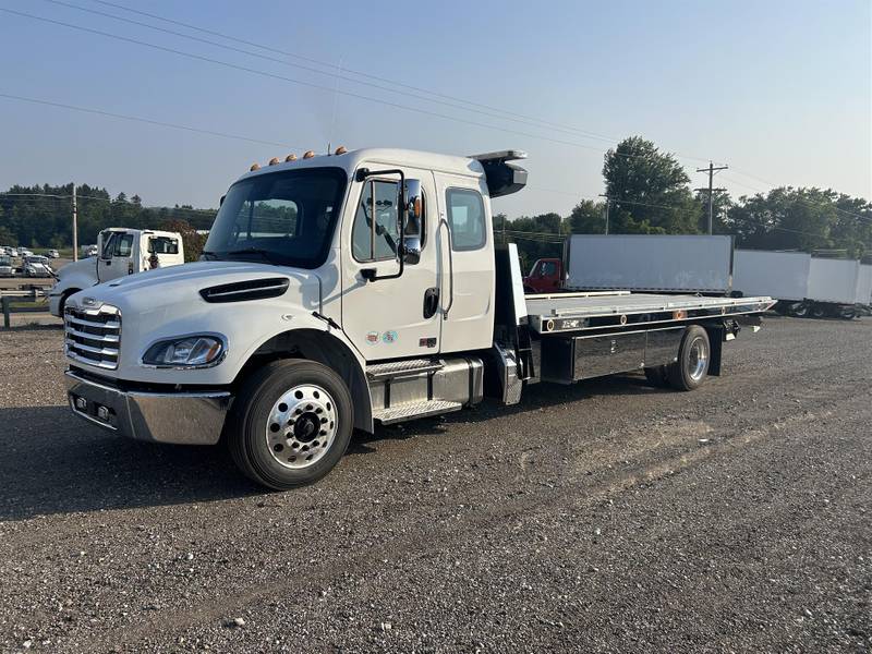 2024 Freightliner M2 106 (For Sale) Rollback C22