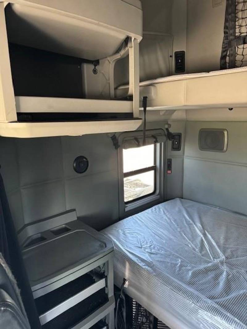 2022 International LT625 (For Sale) | 73