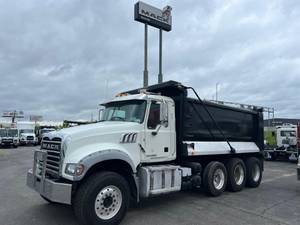 2019 Mack Granite GR64F - Dump Truck