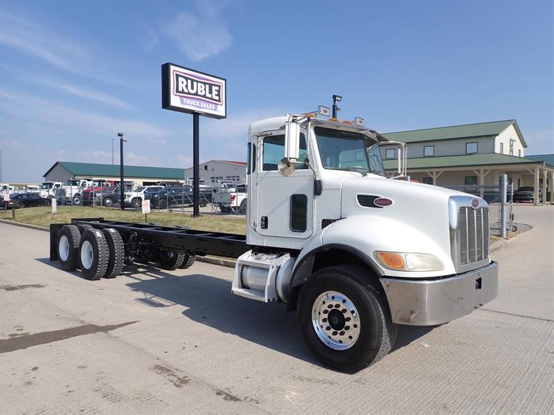 2006 Peterbilt 335