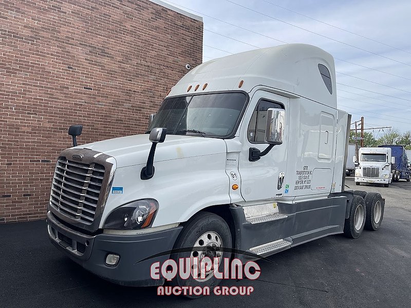 2016 Freightliner Cascadia 125