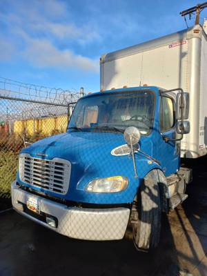 2015 Freightliner M2 106 - Box Truck