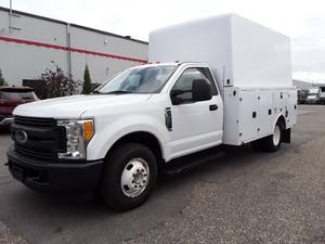 2017 Ford F350 - Day Cab