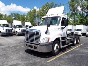 2019 Freightliner Cascadia 125 - Day Cab