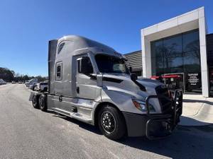 2021 Freightliner Cascadia 126 - Day Cab