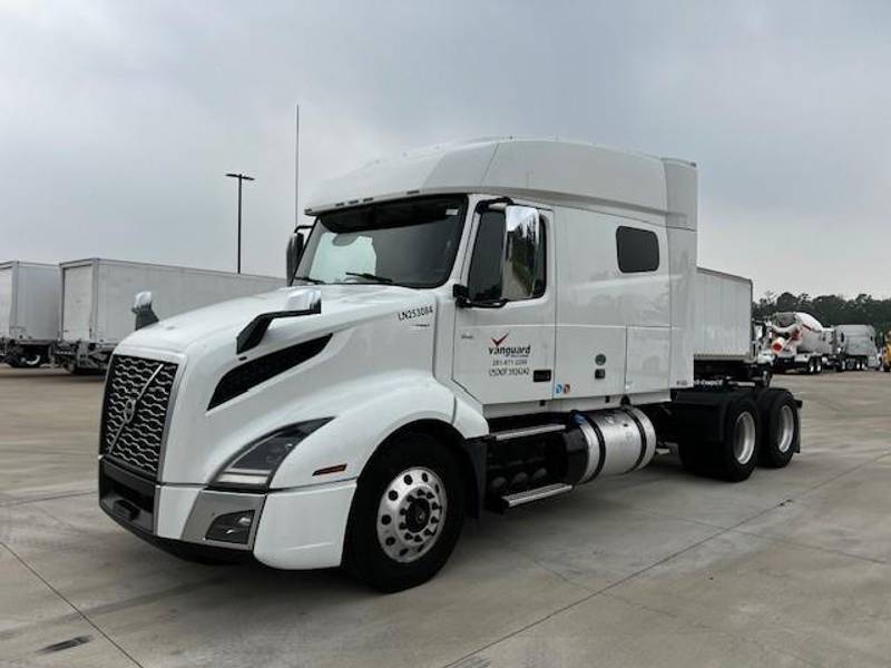 2020 Volvo VNL 740 (For Sale) | 70