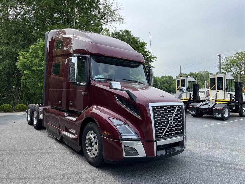 2025 Volvo VNL 760 (For Sale) 70" Sleeper 1209590