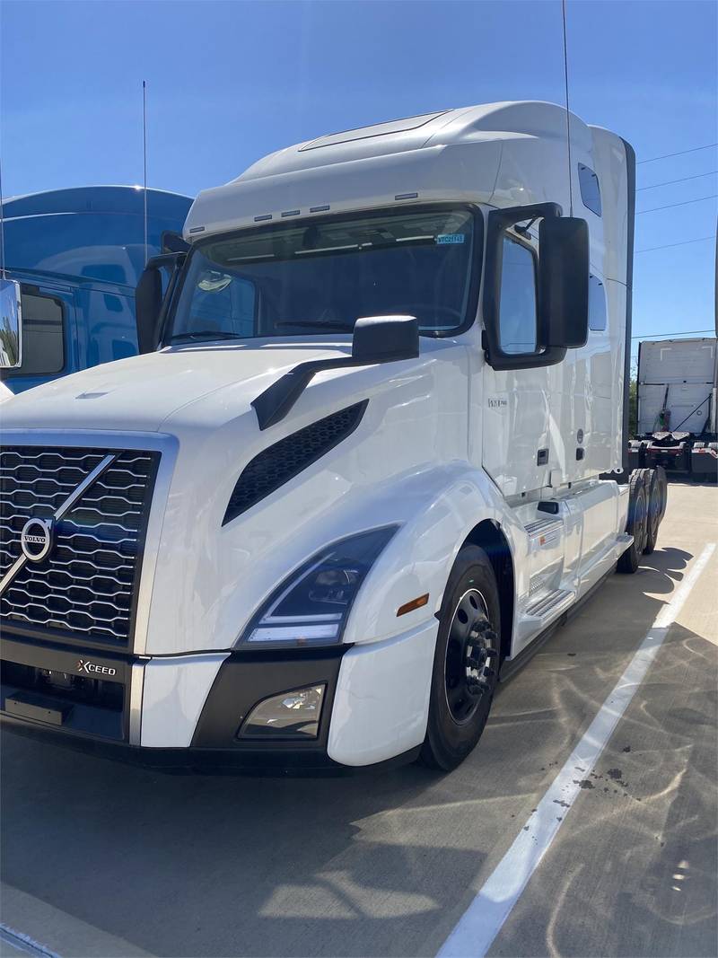 2024 Volvo VNL 760 (For Sale) Day Cab 1200048