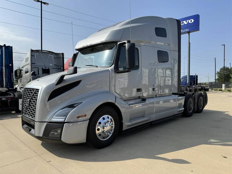 2024 Volvo VNL 760