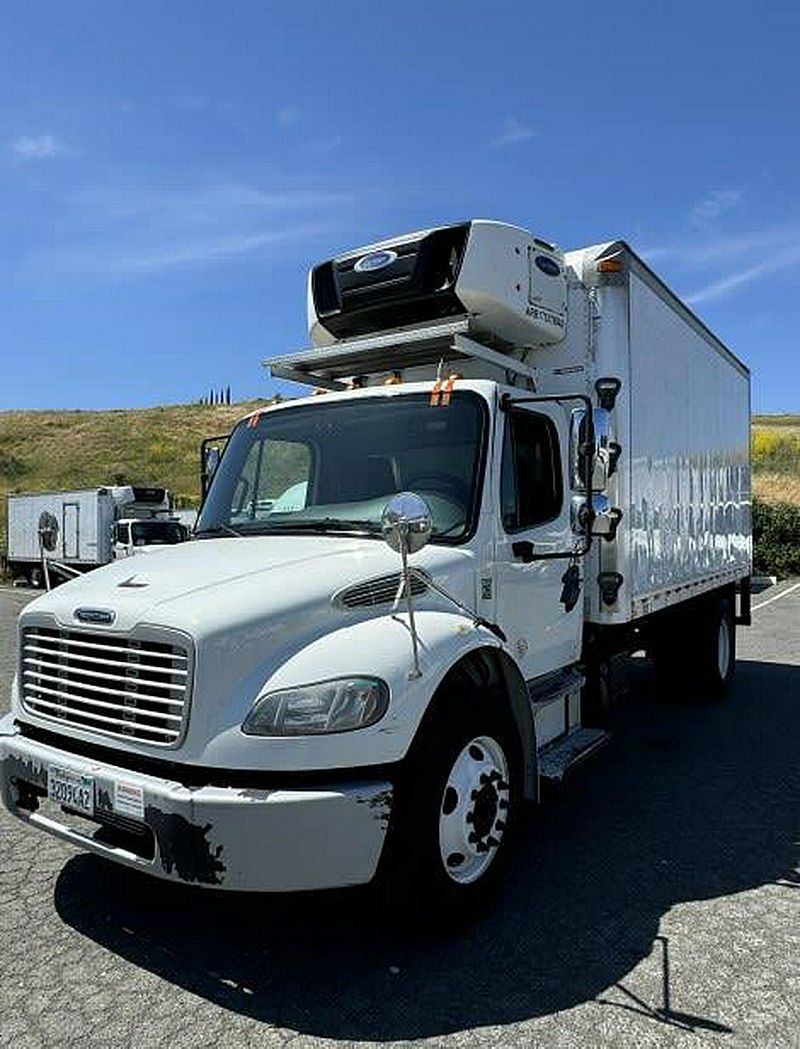 2017 Freightliner M2 106