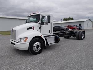 2018 Kenworth T270 - Cab & Chassis
