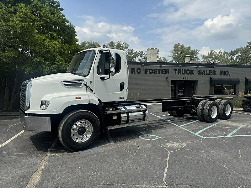 2017 Freightliner 114SD