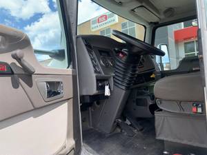 2018 Kenworth T370 - Box Truck
