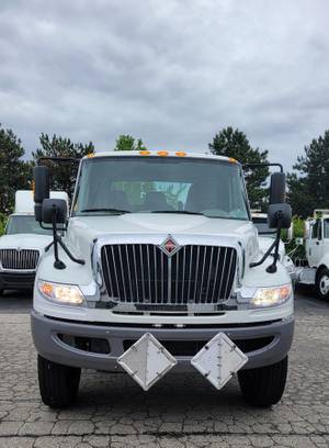 2017 International 4000 - Cab & Chassis