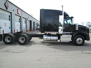 2025 International HX620 - Sleeper Truck