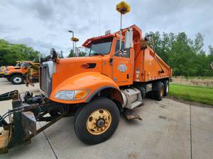 2014 Peterbilt 348 - Plow Truck