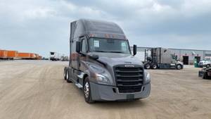 2021 Freightliner Cascadia - Sleeper Truck