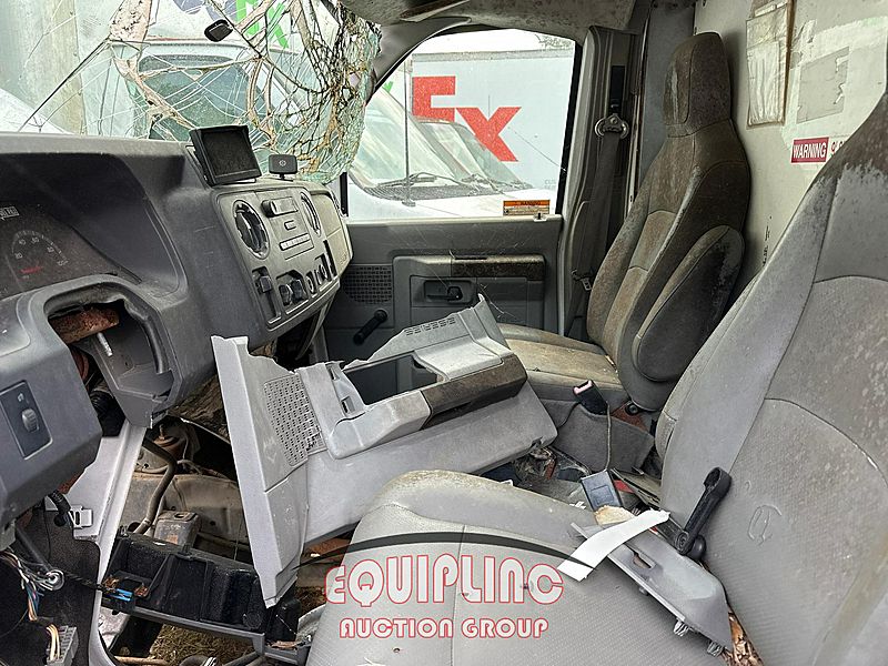 2011 Ford E350