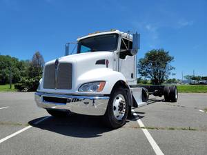 2019 Kenworth T270 - Cab & Chassis