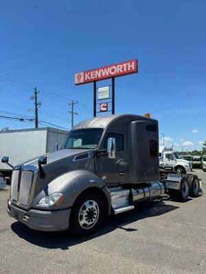 2019 Kenworth T680 - Sleeper Truck