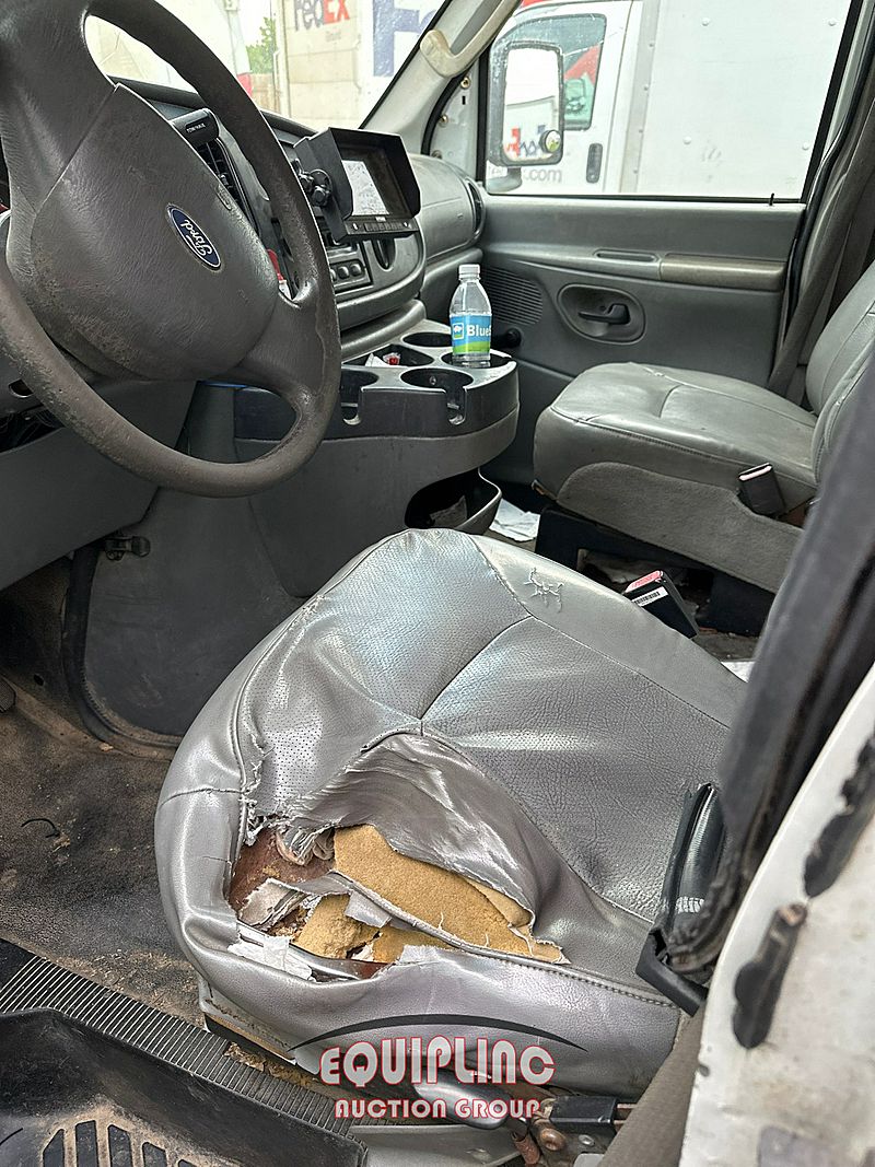 2006 Ford E350