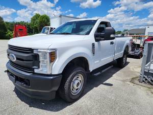 2018 Ford F250 - Day Cab