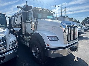 2025 International HX620